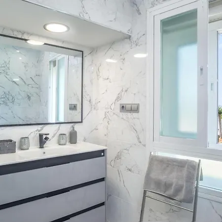 Jazz Close To Golden Mile Вилла