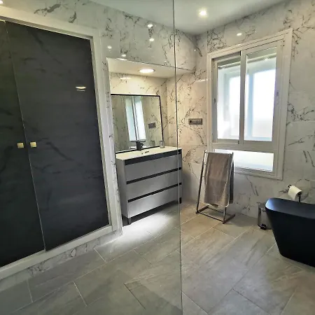 Jazz Close To Golden Mile Villa *