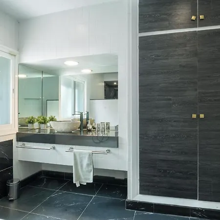 Jazz Close To Golden Mile * Marbella