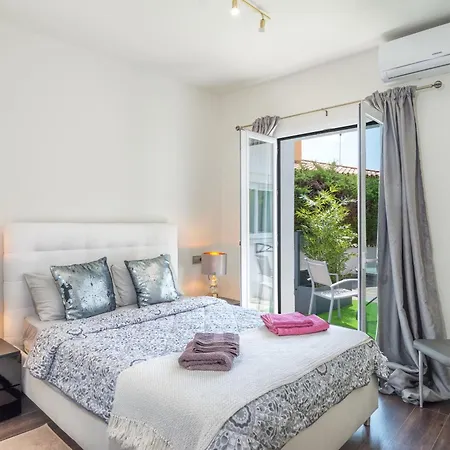 Villa Jazz Close To Golden Mile