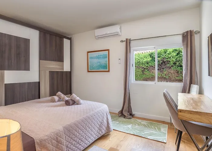 Jazz Close To Golden Mile ヴィラ